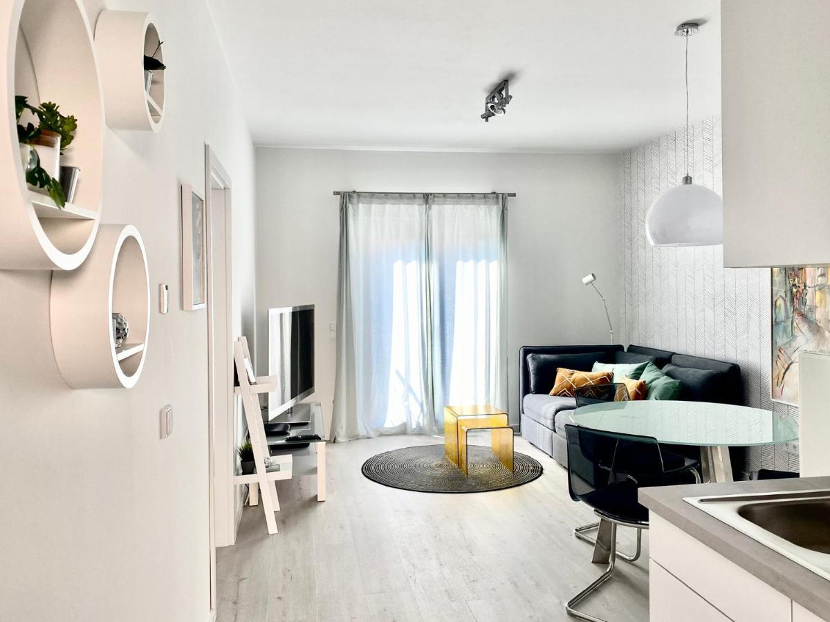 Modernes Apartment, Terrasse Und Garten Am Lilienthalpark Im Suedwesten Berlins Extérieur photo
