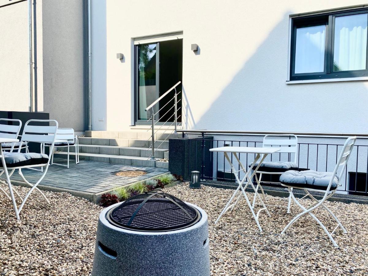 Modernes Apartment, Terrasse Und Garten Am Lilienthalpark Im Suedwesten Berlins Extérieur photo